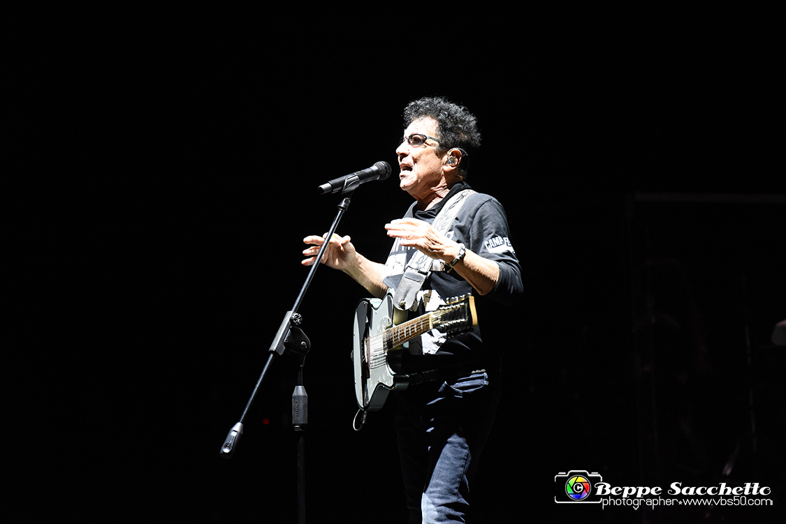 VBS_3931 - Concerto Edoardo Bennato - Peter Pan Rock 'n' Roll Tour.jpg